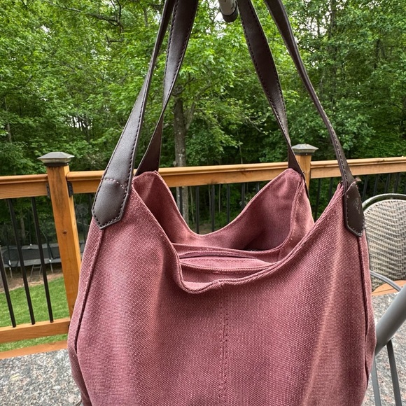 5/$25 Used hobo type purse in good used condition - Picture 1 of 12